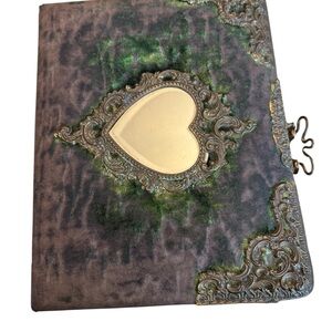 Victorian 1880s Heart Embellished velvet photo album